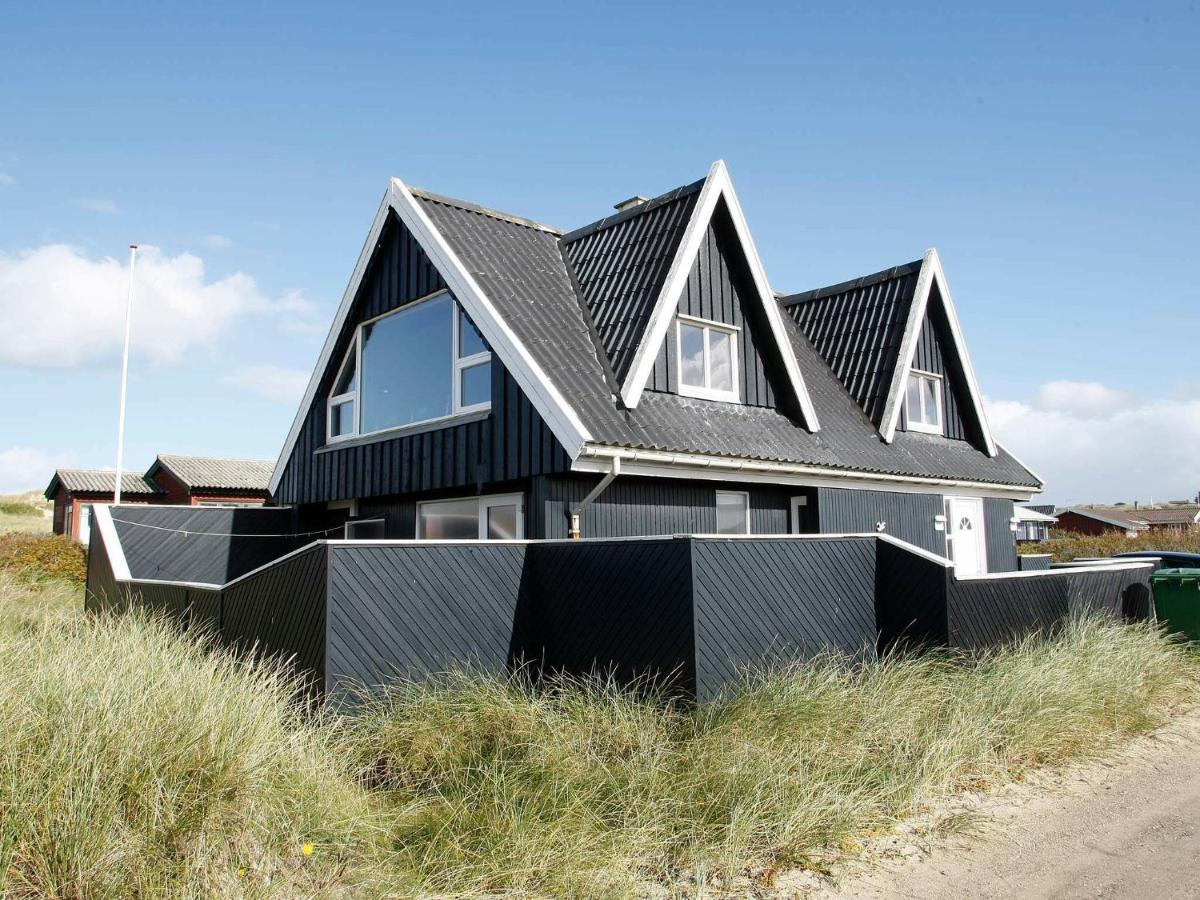 6 Person Holiday Home In Blokhus Exterior foto